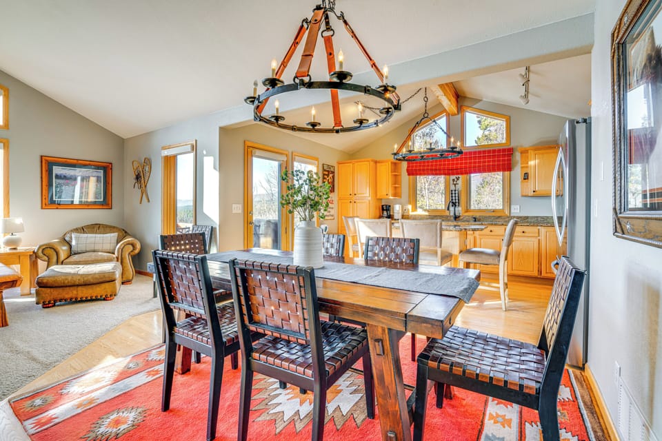 Dining Area | 2nd Floor