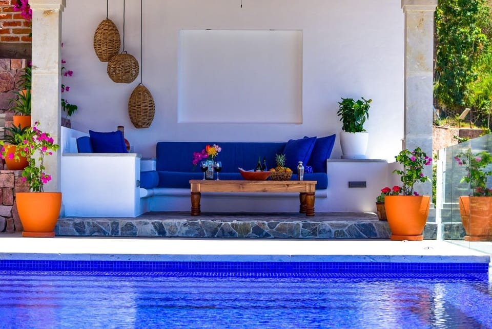 Large Cabana for dining, lounging and entertaining