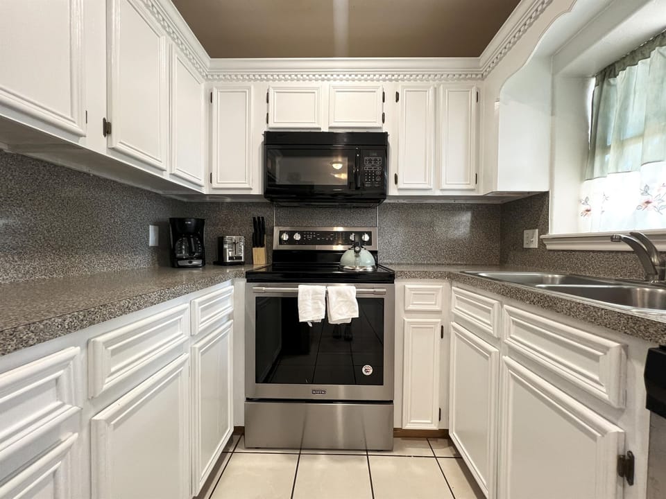 Fully Functional Kitchen