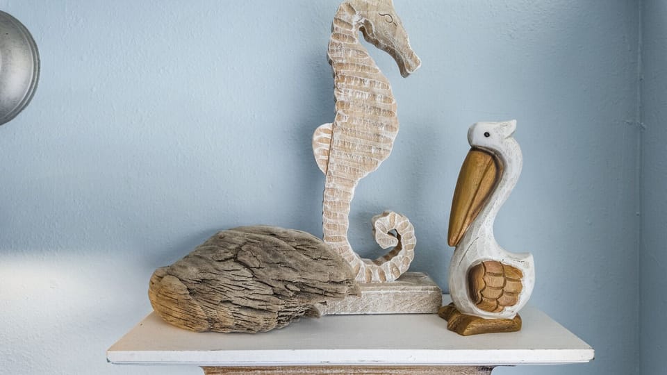 A nod to the ocean with curated décor