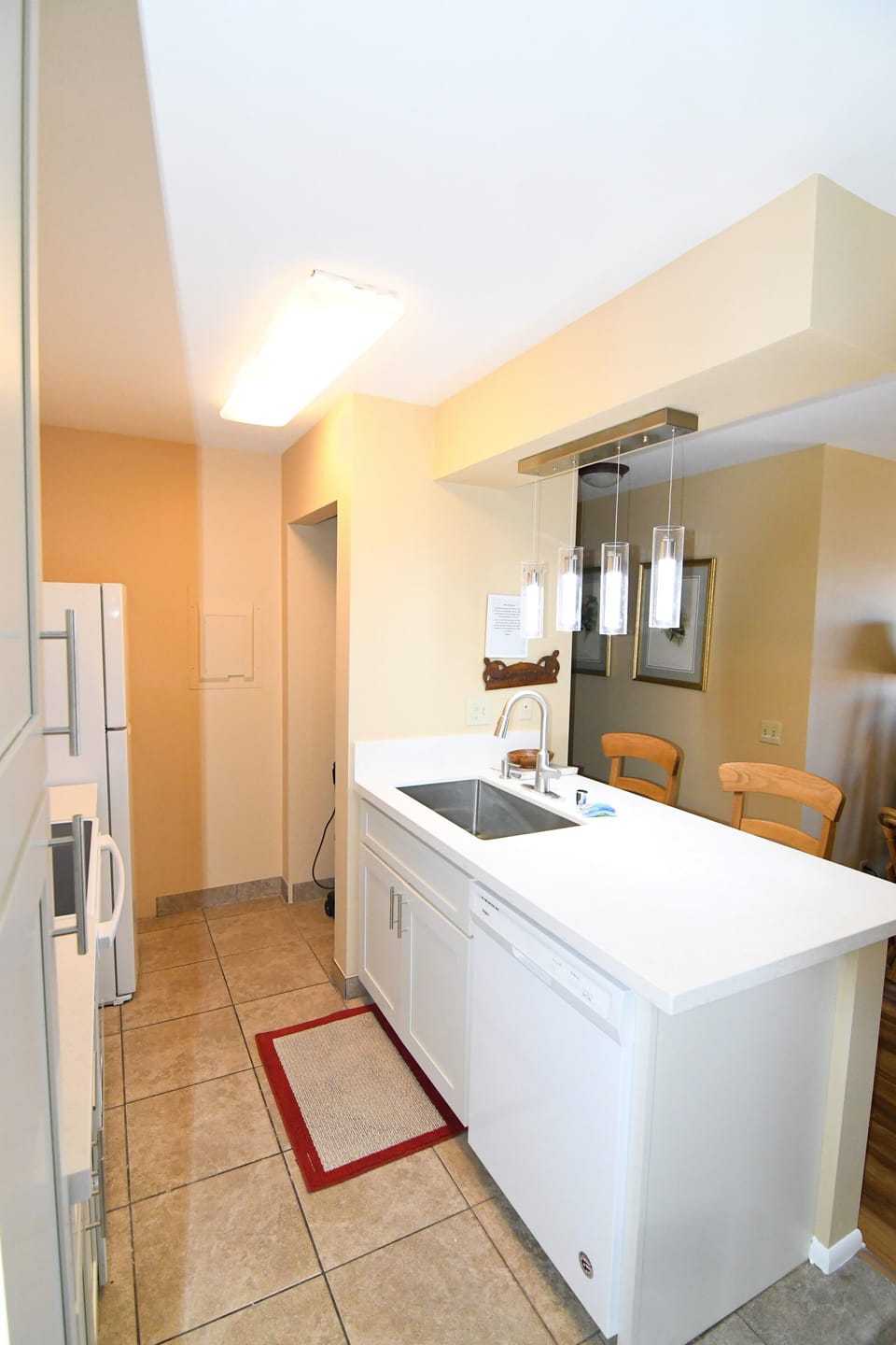 Fully equipped kitchen with all the amenities of home