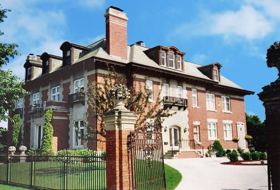 Classy?  Yes, but comfy, too! Enjoy yesteryear's elegance with modern perks.