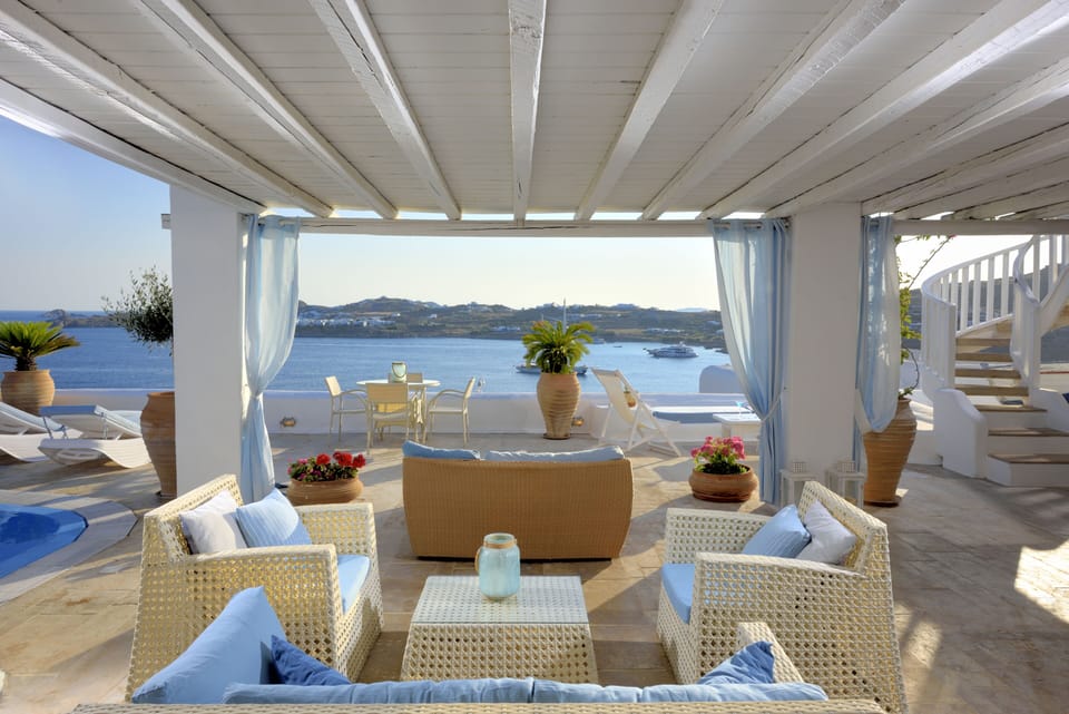 Lounge area by the pool!