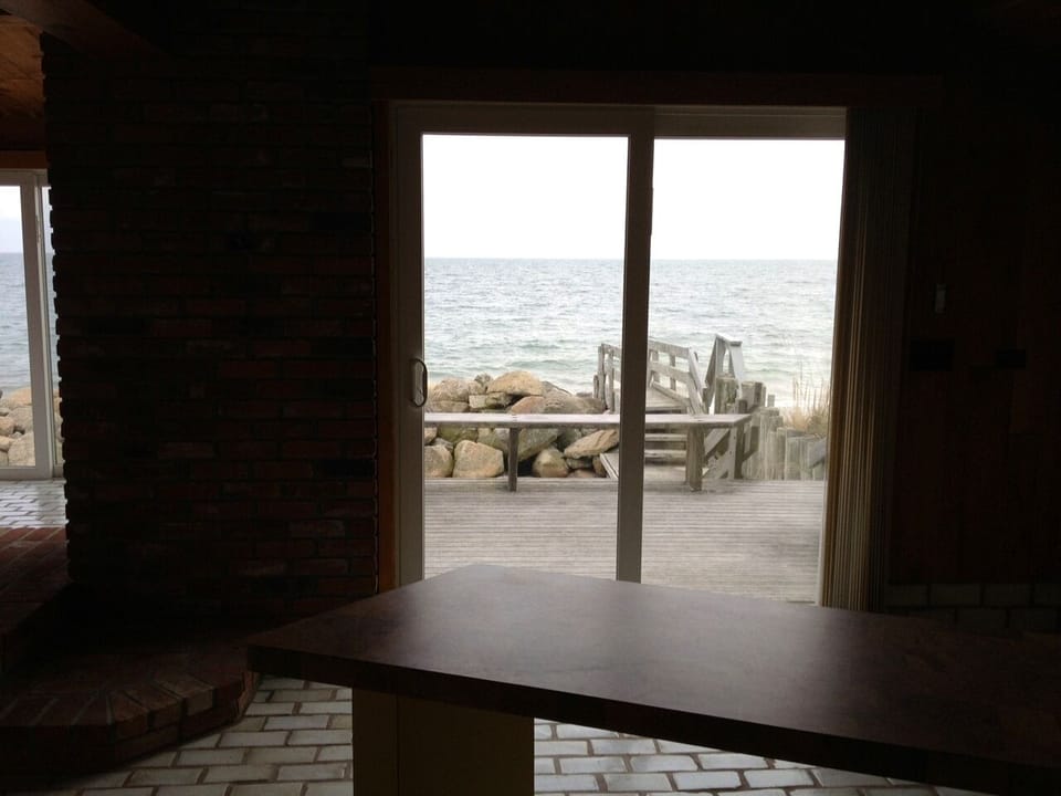 Kitchen Dining area also has a gorgeous views