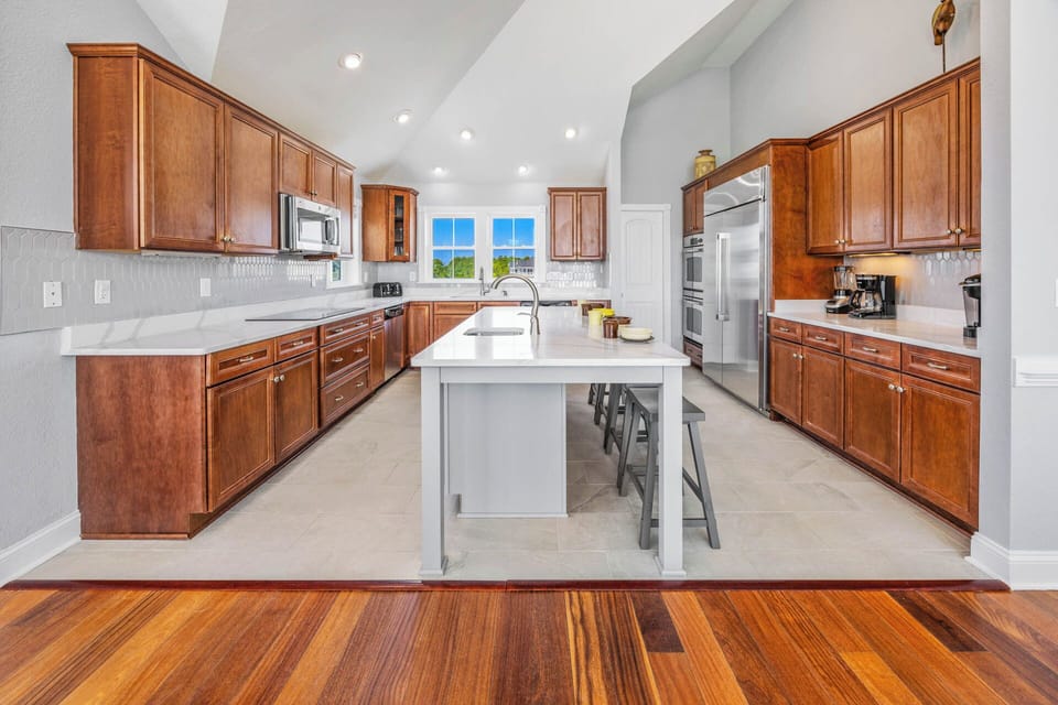 Surf or Sound Realty - 685 - Shooting Star - Kitchen -1