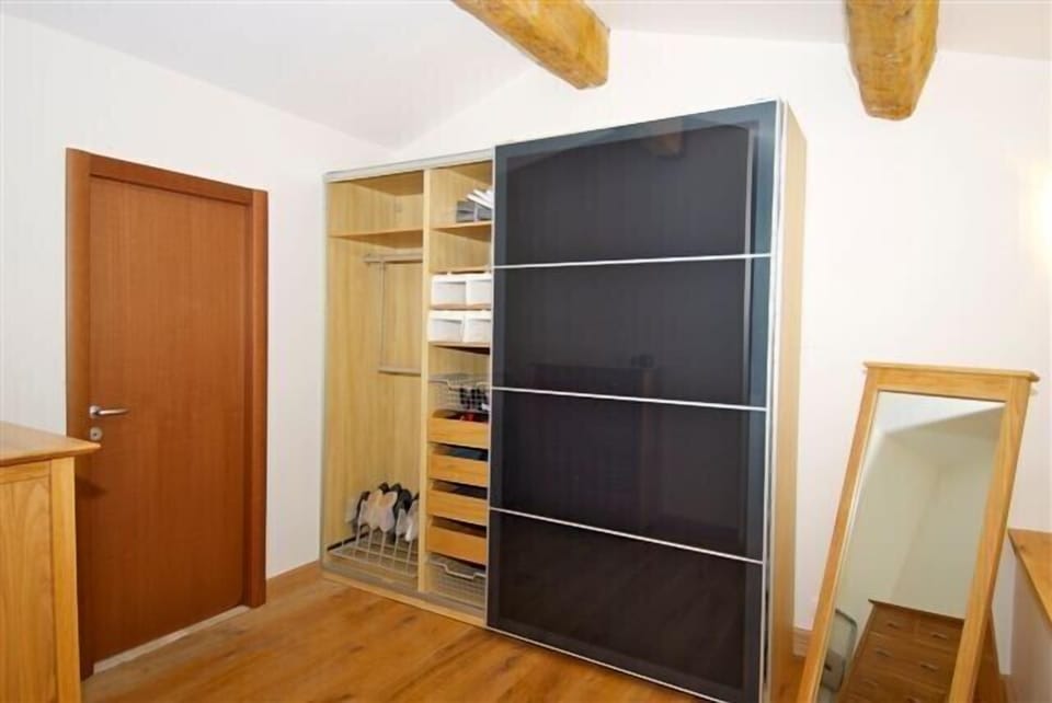 Master Bedroom Dressing Area