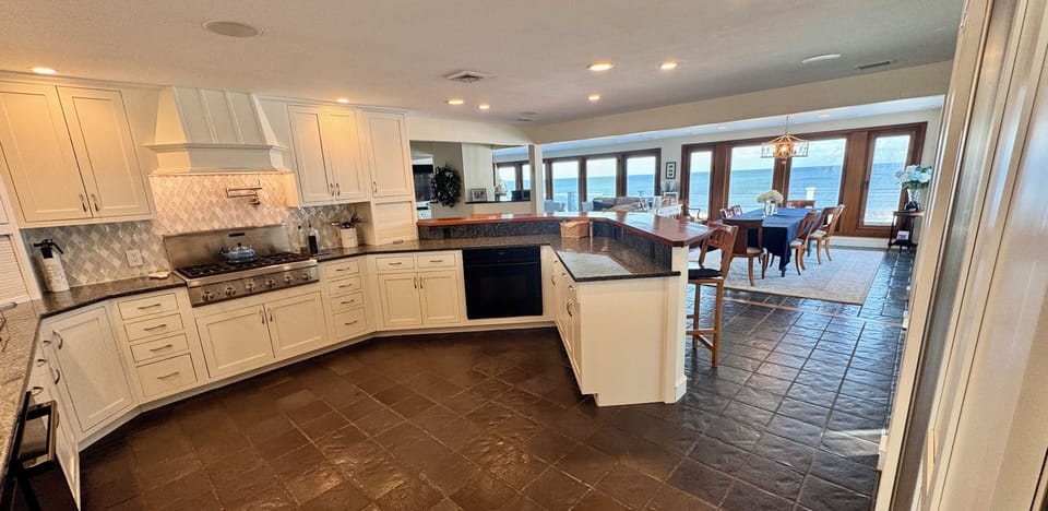 Watch the waves as you prepare meals in the gourmet kitchen