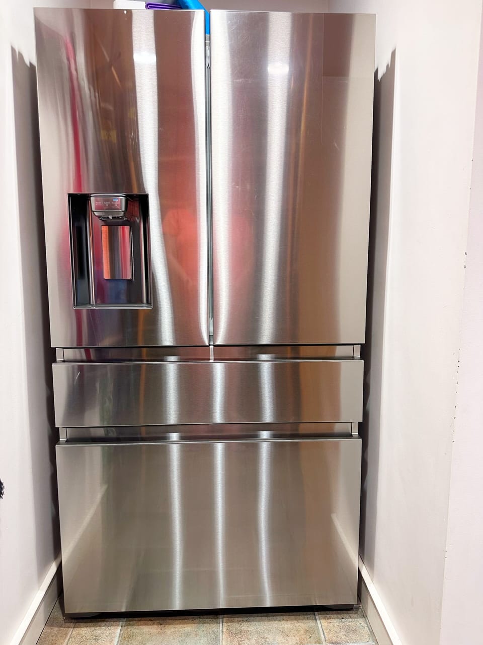 For your convenience, there is a second full-size fridge in the pantry