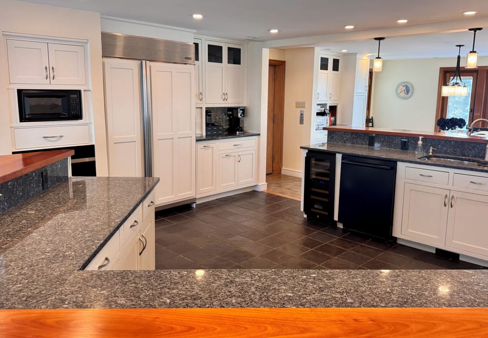... sub-zero fridge, coffee station, dishwasher and wine fridge