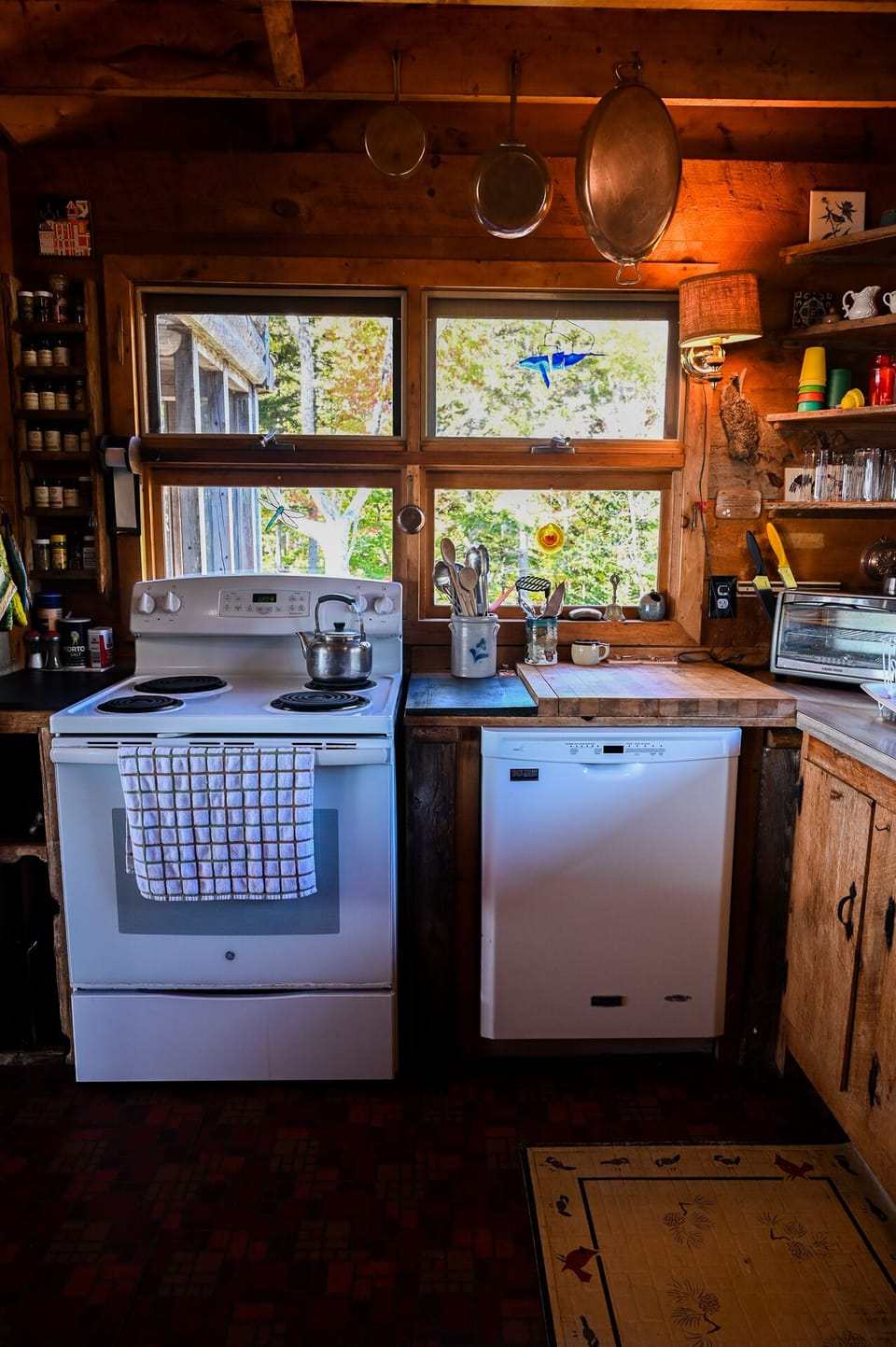 The kitchen has everything you need for creating memorable Maine meals. 
