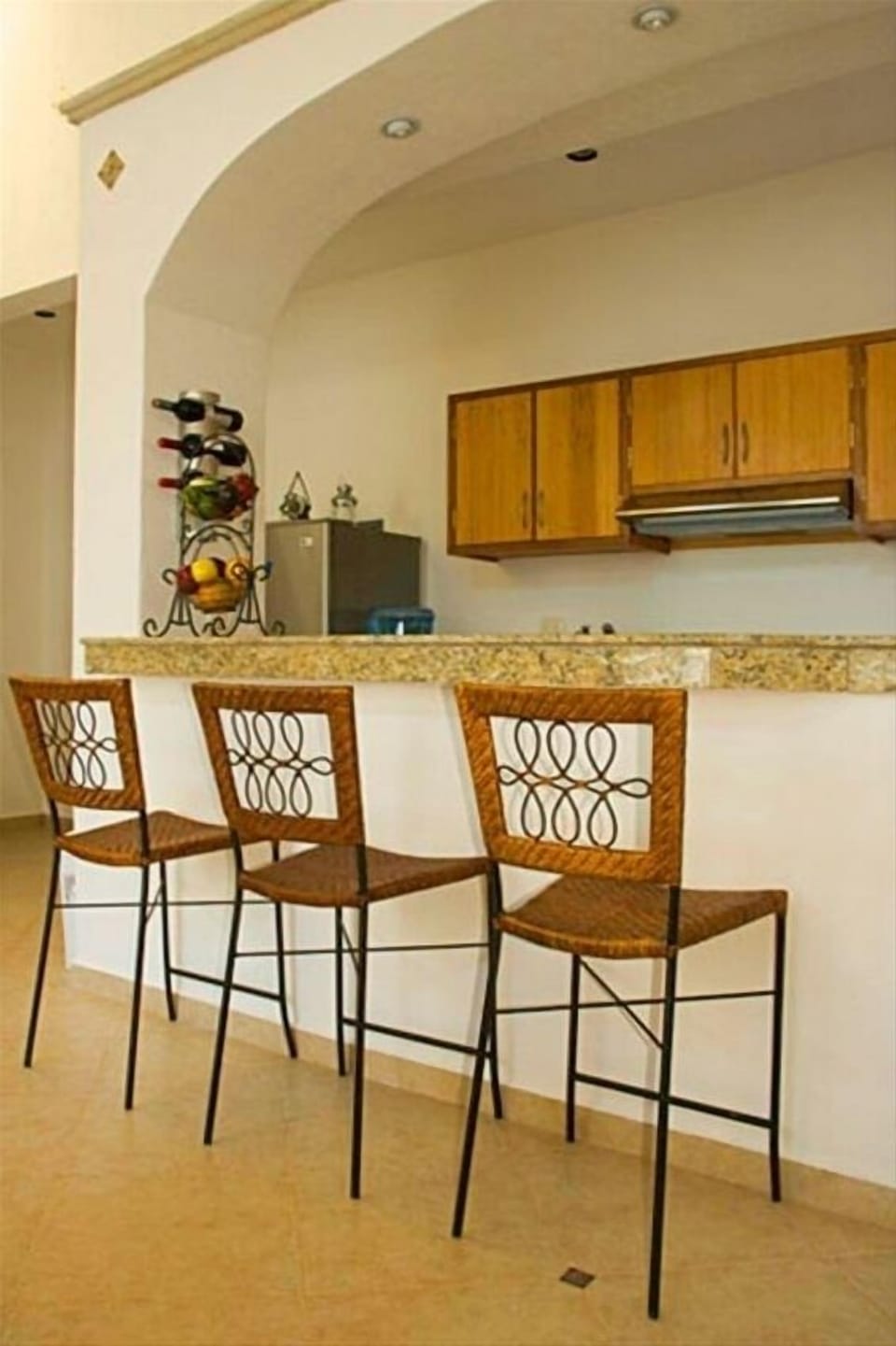 Bar & Kitchen