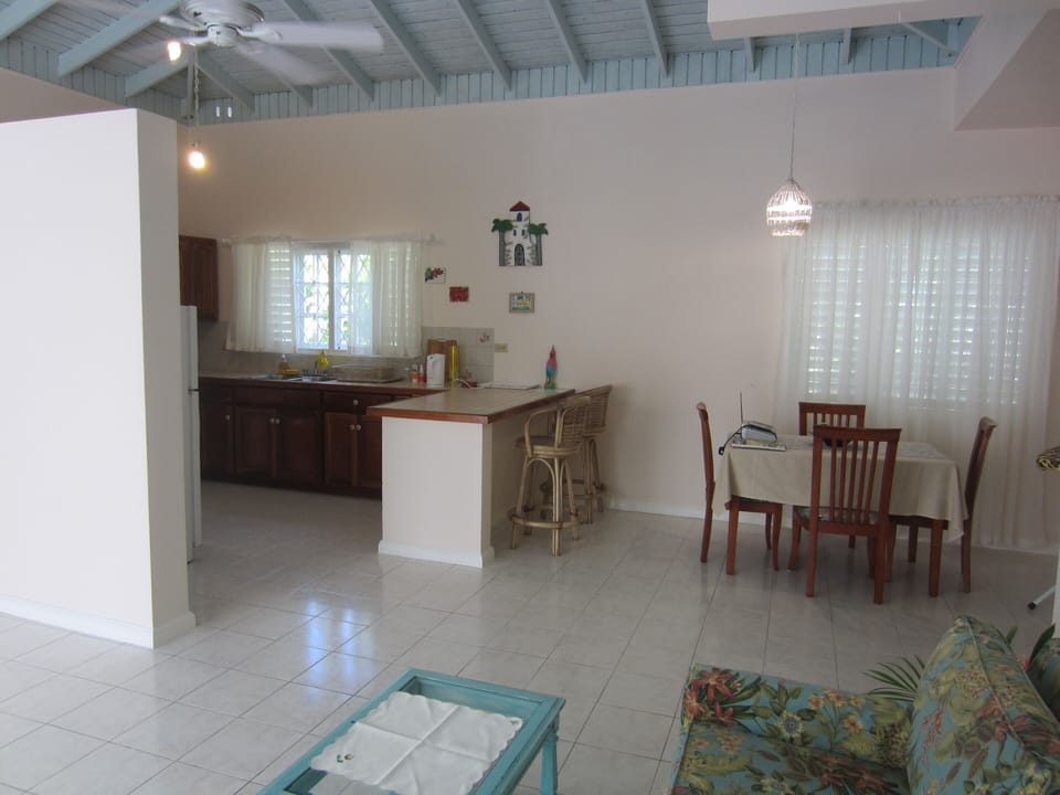 Fully equipped kitchen and breakfast bar & dining area.