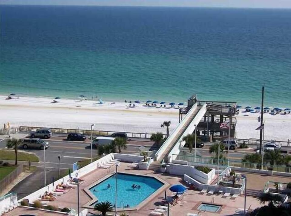 Pool, walkway to beach bar & beach.