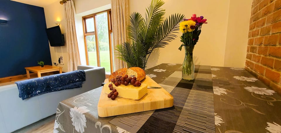 Dining Room for 16 people