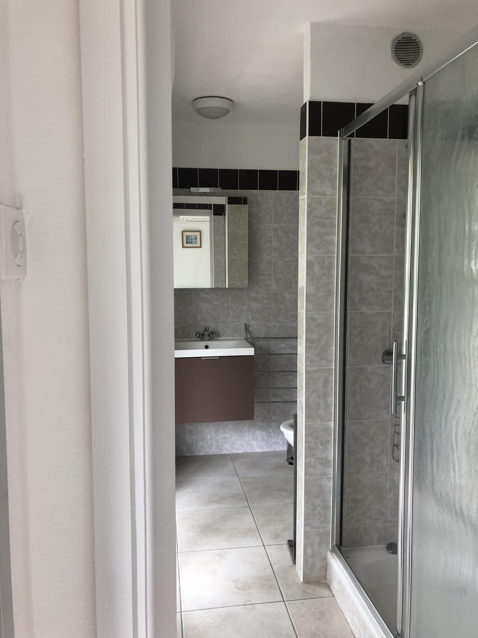 en-suite bathroom 1