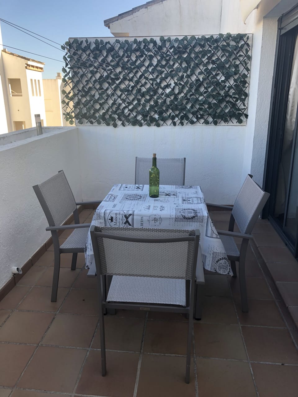 Alfresco dining 🍽🍸🍷🍾