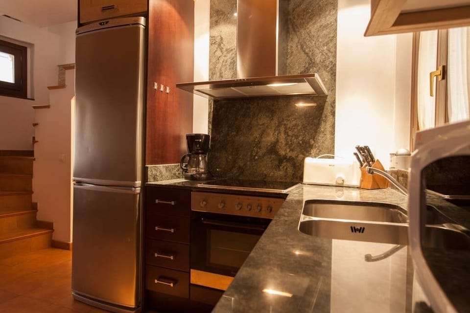 Kitchen (1)