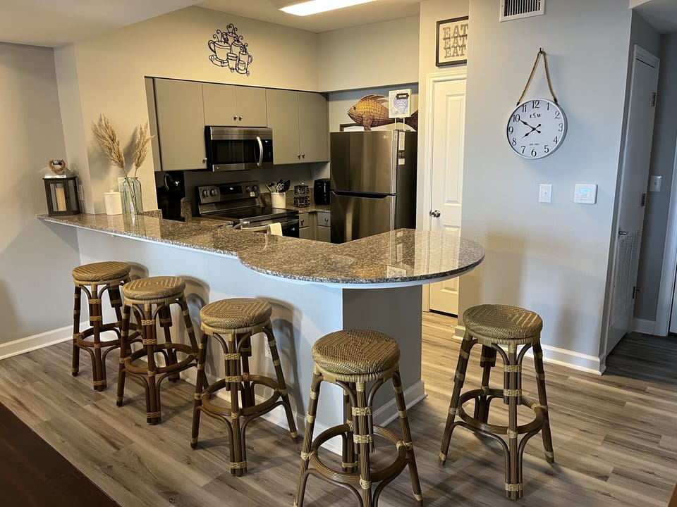 Kitchen and bar area
