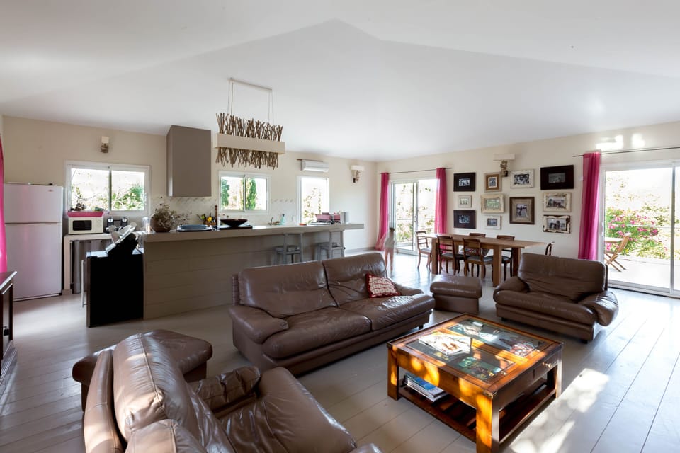 The upper living room
