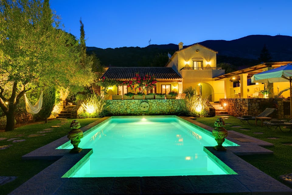 The villa by night!