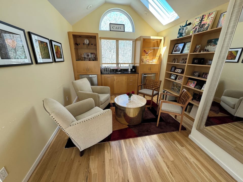Upstairs lounge with wet bar