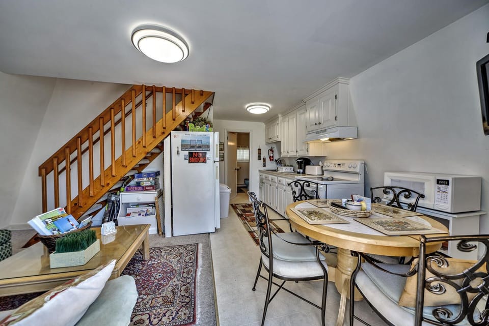 View of combined  kitchen and dining area.
