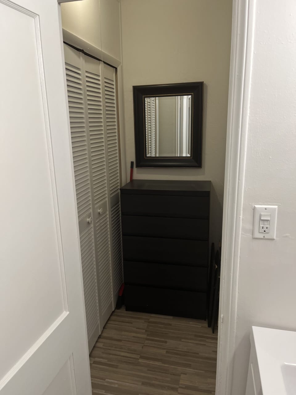 DRESSING AREA