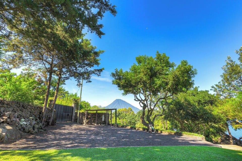 Boxing Area/View of Volcano San Pedro