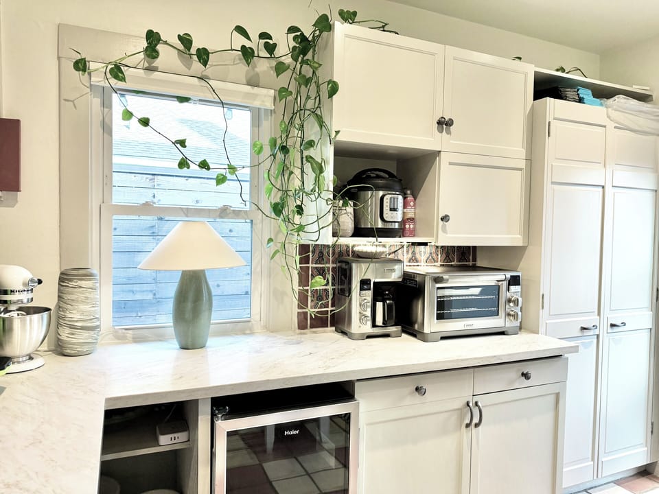 Bright Kitchen with tons lots of light counter space.