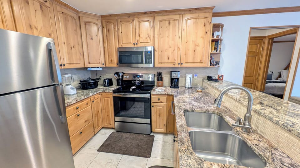 Beaver Creek West Condo B-3 kitchen 