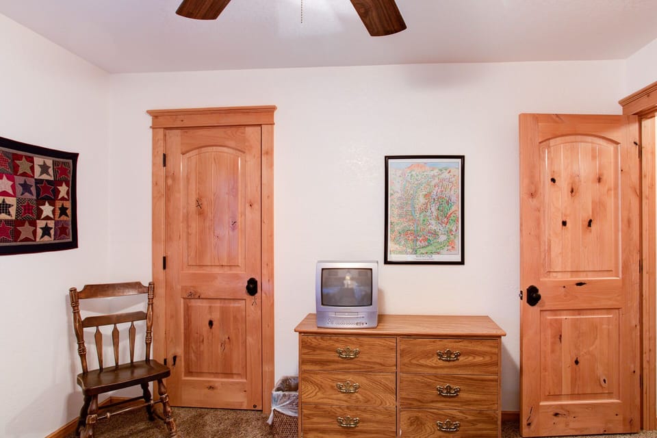 Bedroom 2 reverse angle