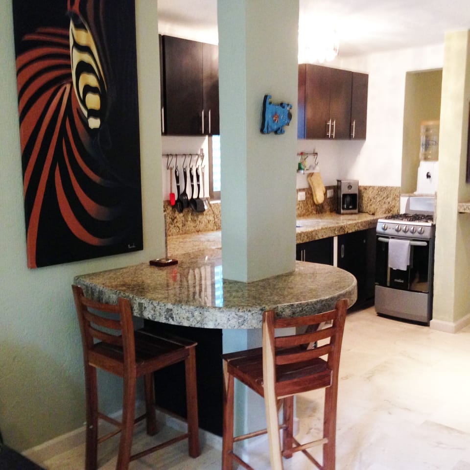 Have a smoothie or a giant fruit platter at the breakfast bar.