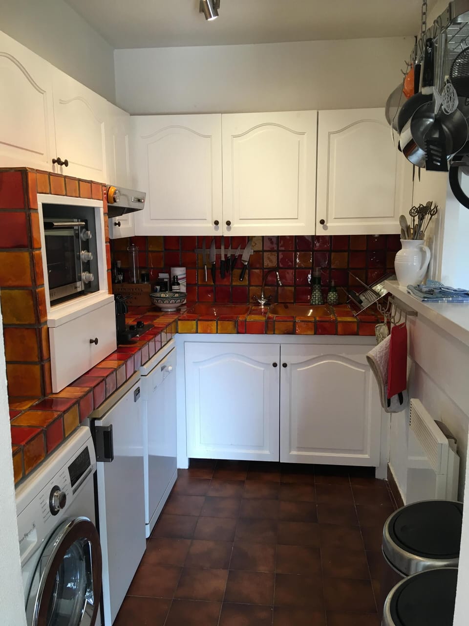 Simple kitchen