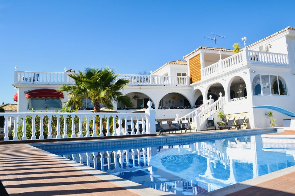 Villa los Arcos from pool