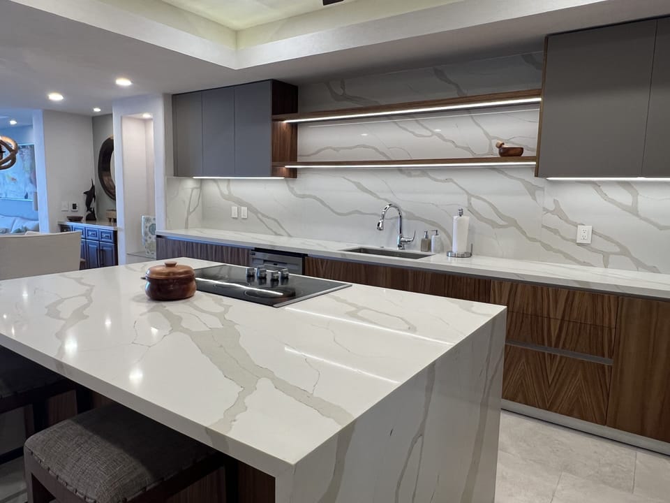 Newly Updated Elegant Kitchen