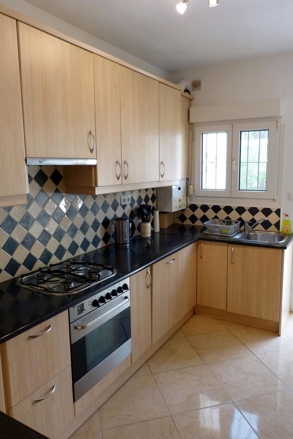 Kitchen - Oven, Hob, Microwave,  Dishwasher & Fridge