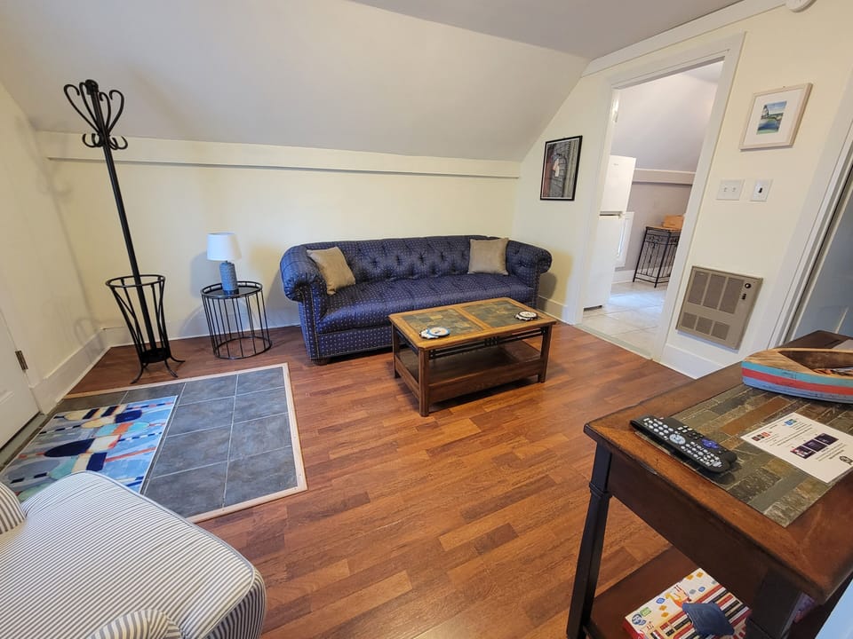 The Nest - Living Room (2)