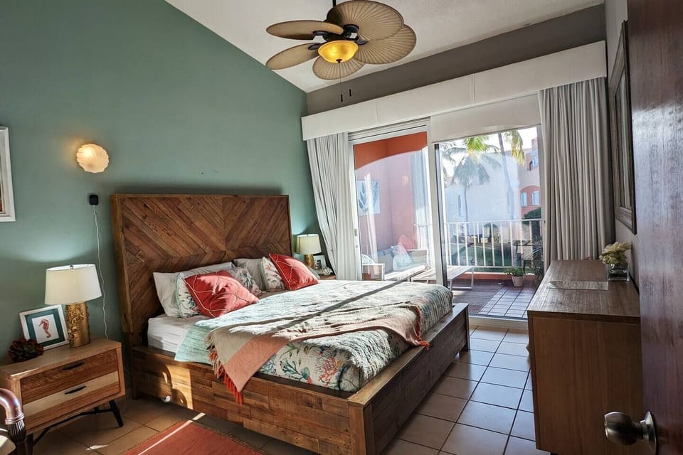 Master bedroom with king size bed and balcony Enjoy sleep and fresh air