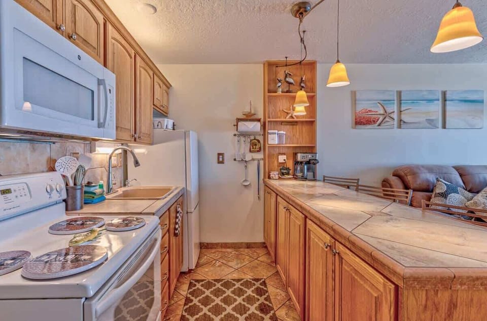 You've got plenty of room to cook here