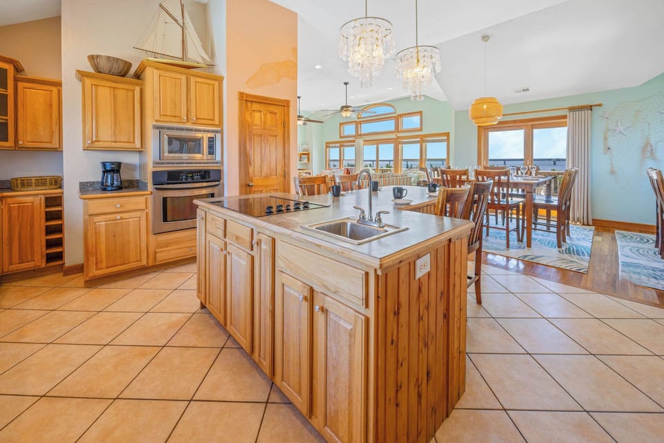 Surf or Sound Realty - 566 - La Familia - Kitchen -2