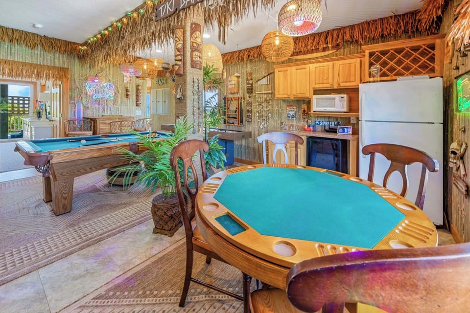 Surf or Sound Realty - 566 - La Familia - Game Room -4