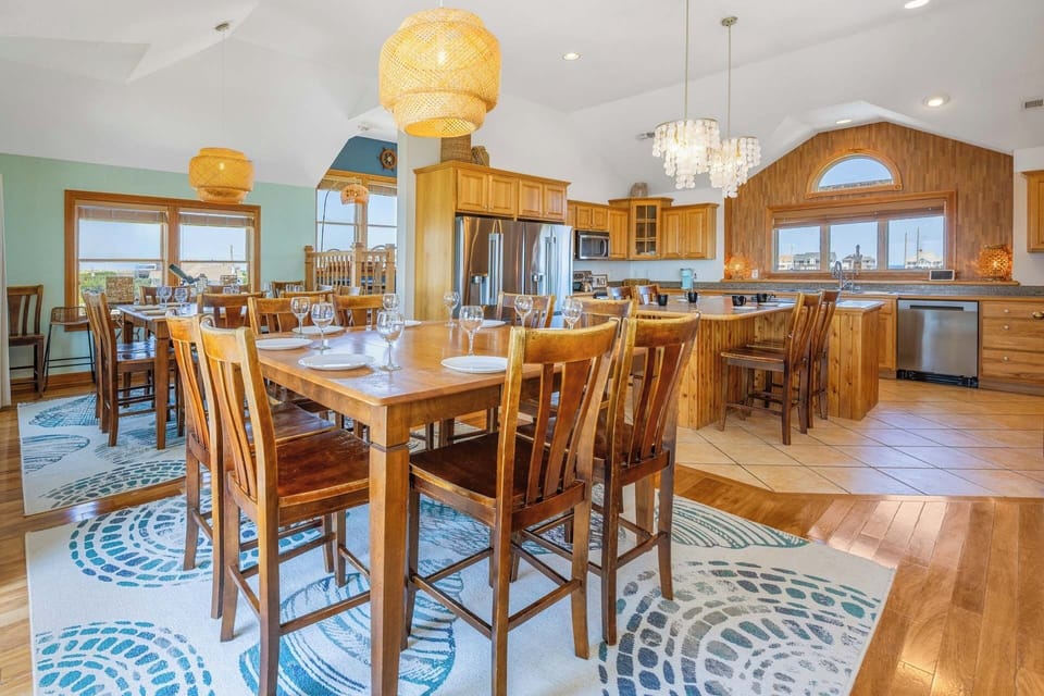 Surf or Sound Realty - 566 - La Familia - Dining Area -2