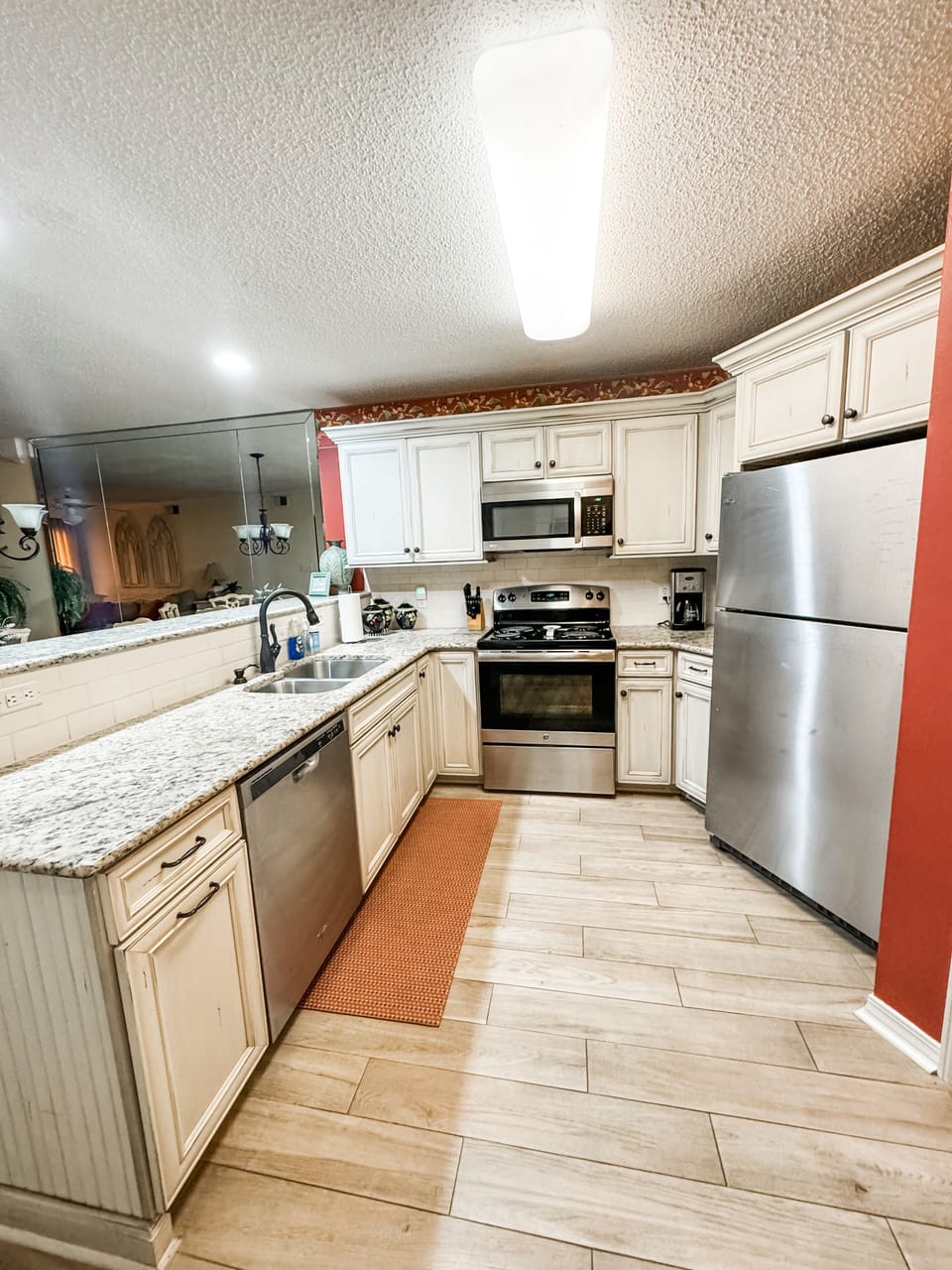 Newly remolded kitchen with everything you need to make meals.