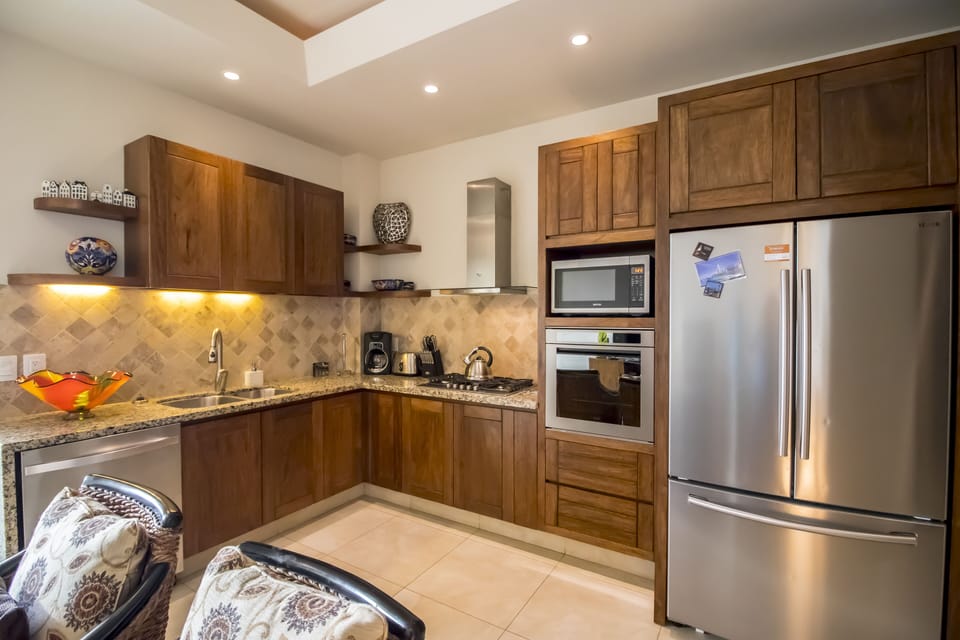 V177 506, Kitchen. (MyPvRentals) 