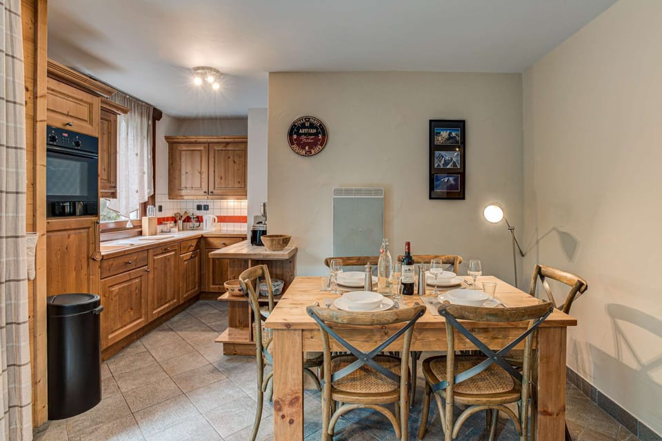 Apt Staddon - Alpes Travel 20