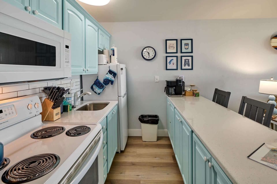 Save money on dining out by making your own food here