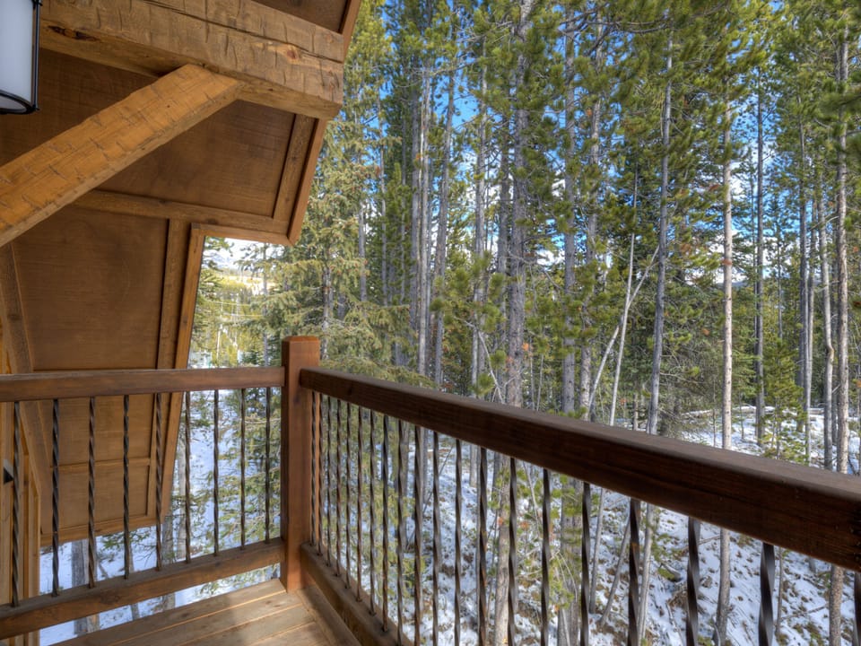 Powder Ridge Oglala 15, Upper Level Deck