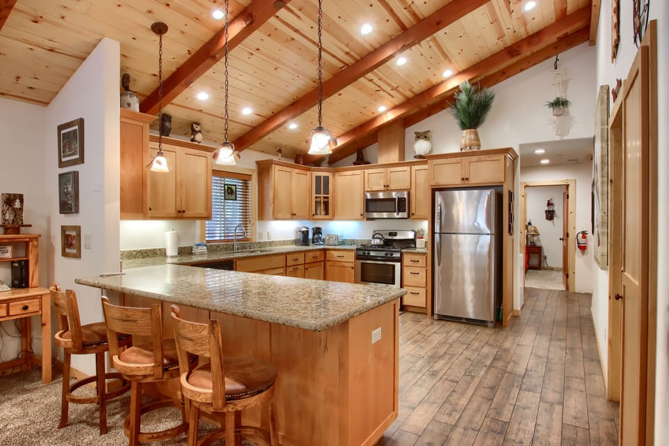 Kitchen with bar area