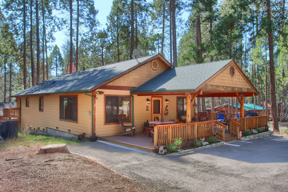 Side view of the cabin
