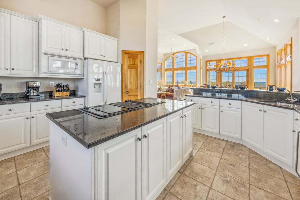 Surf or Sound Realty - 755 - Landfall - Kitchen -4